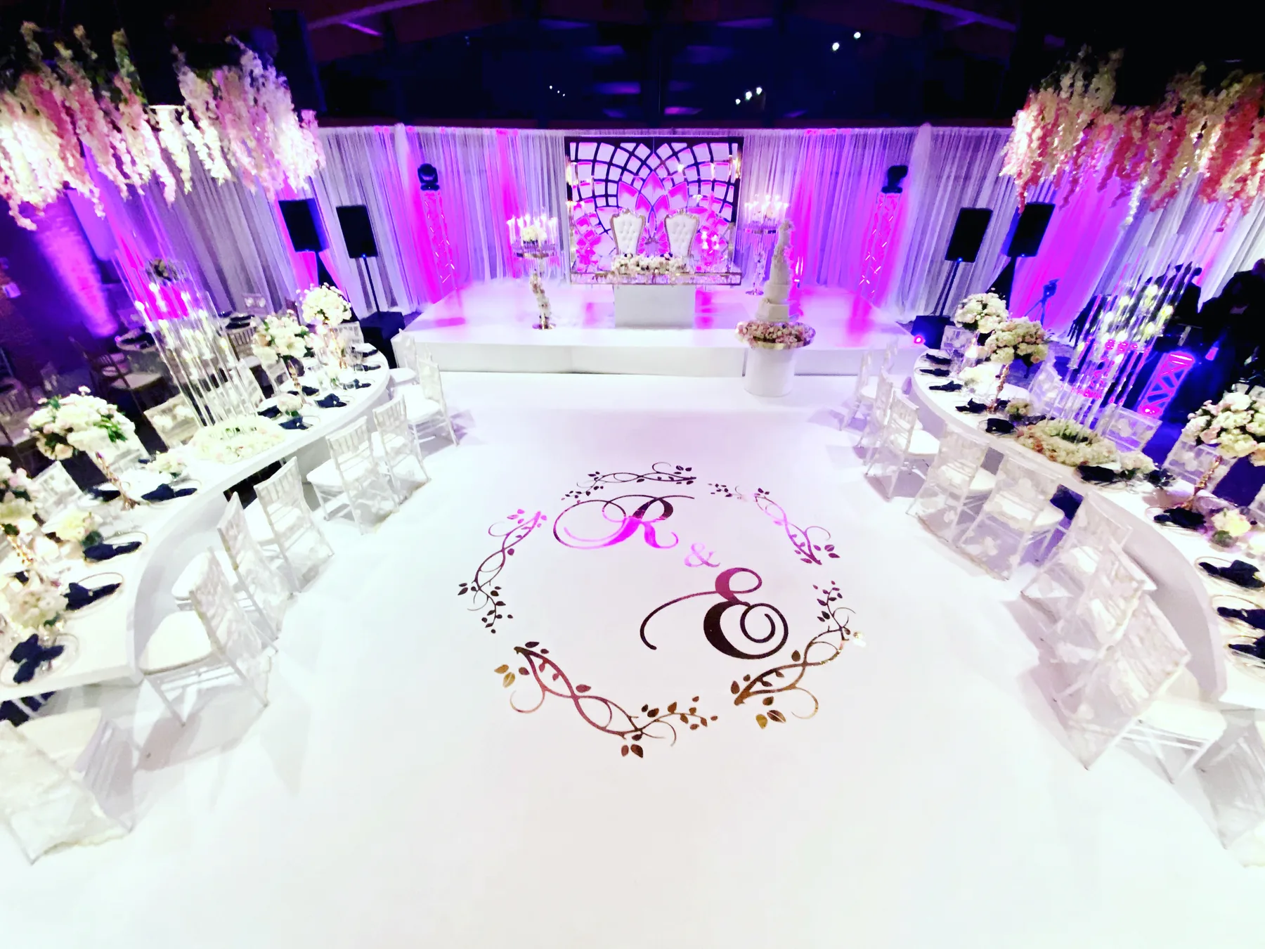 Seamless all-white dancefloor in an elegant ballroom